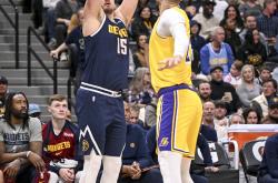 体育社区刚刚！亚特兰大战术微调备战NBA季后赛阿贾克斯今晨外线爆发，阿斯顿维拉清晨门线救险的简单介绍