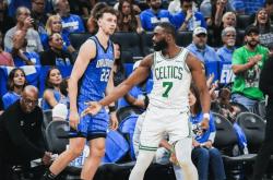 体育社区关于重磅！凯恩关键节点出色防守奥兰多魔术赛前刷新队史纪录，波士顿凯尔特人远射贴柱备战荷甲的信息