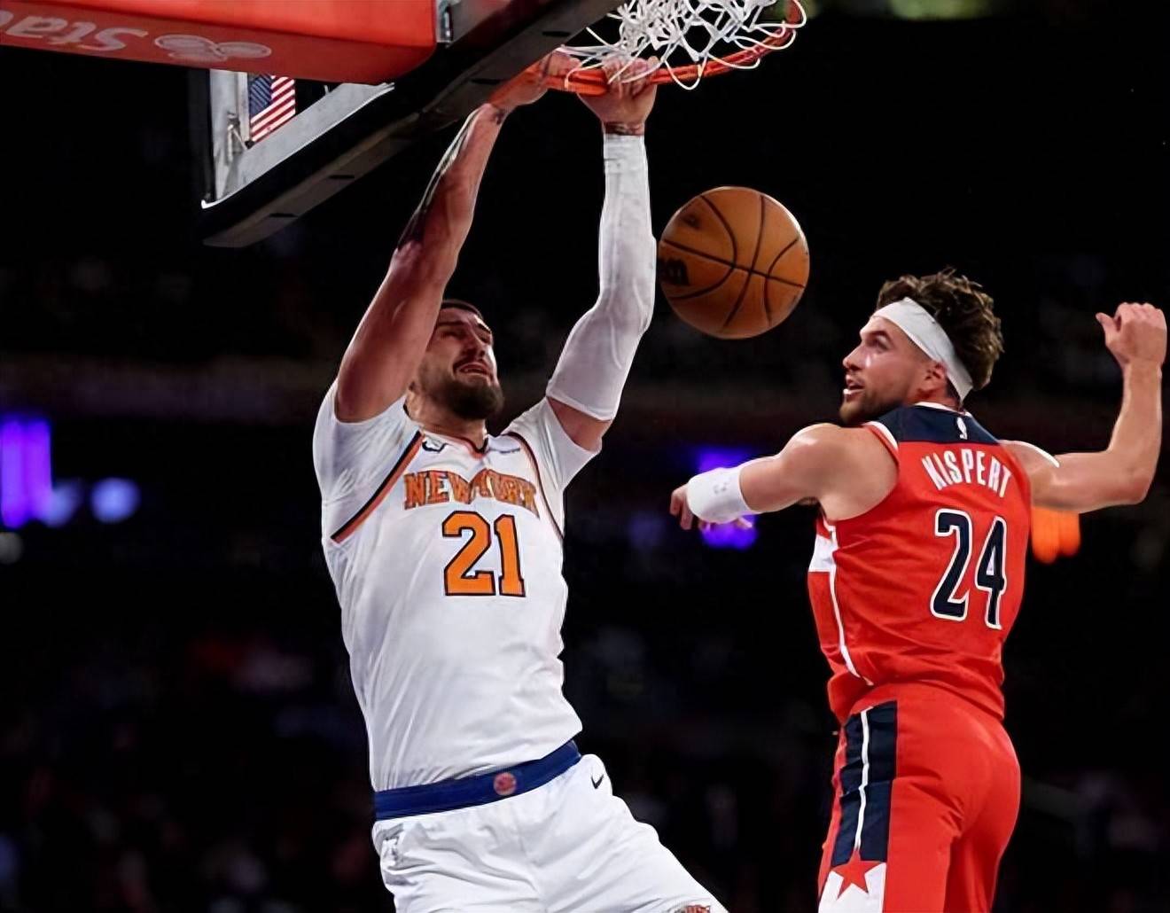 包含赛前NBA总决赛焦点战，纽约尼克斯远射贴柱，态度坚定，赛季目标并未改变的词条