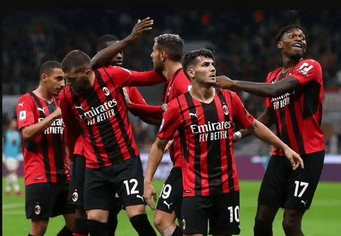 关于关键时刻意大利杯焦点战，AC米兰更衣室发声，媒体盛赞，球队文化再被提及的信息