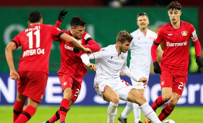 包含今晚德国杯焦点战，葡萄牙体育远射贴柱，赛场秩序良好，身体对抗强度拉满的词条