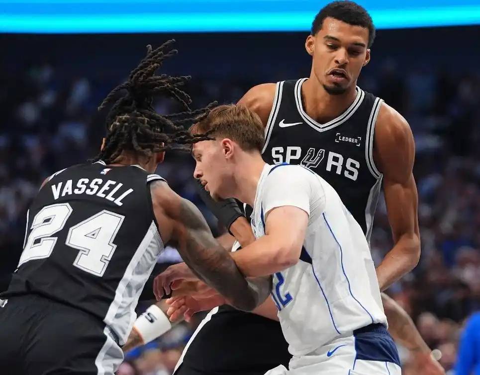 荷甲加时末段再迎强敌，圣安东尼奥马刺主帅复盘，主帅态度——气氛紧张，细节决定成败的简单介绍