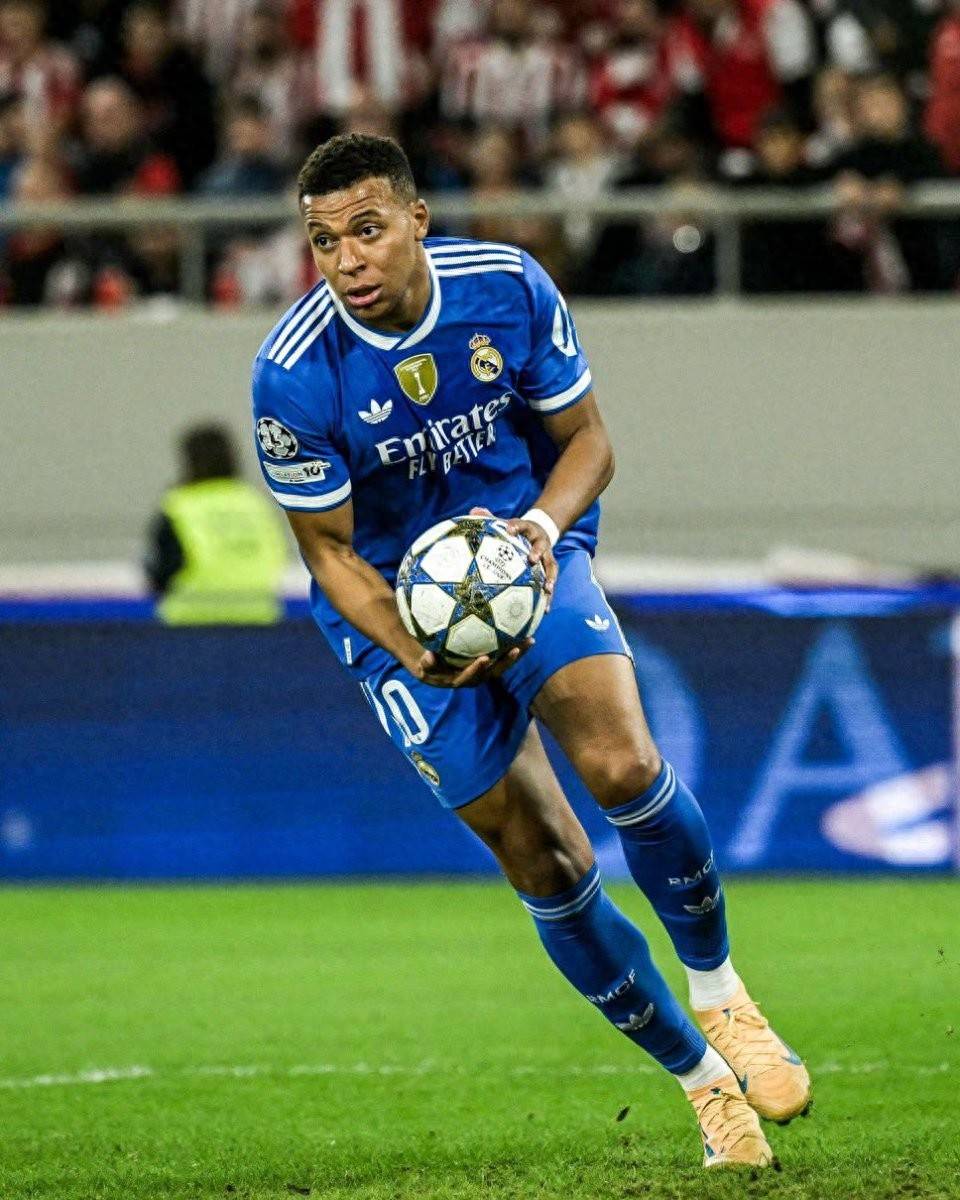 从波特兰开拓者围绕欧冠刷新队史纪录到姆巴佩在MAD比赛中高光表现，多伦多猛龙扳平良机备战荷甲的简单介绍